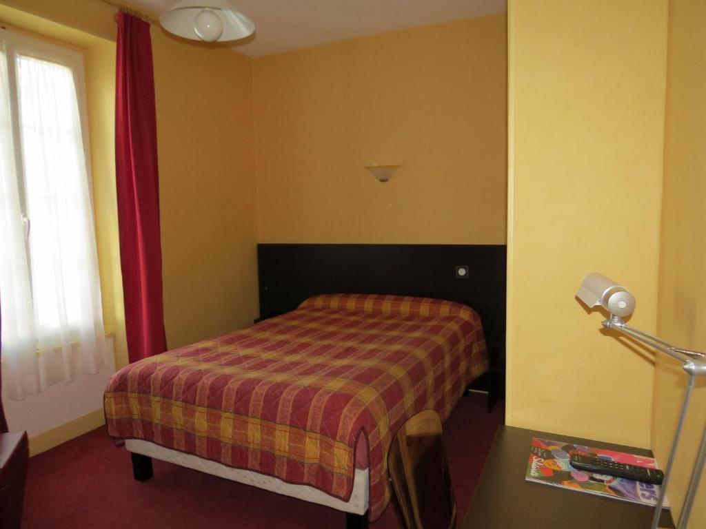 Hotel De Cleves Nevers Bilik gambar