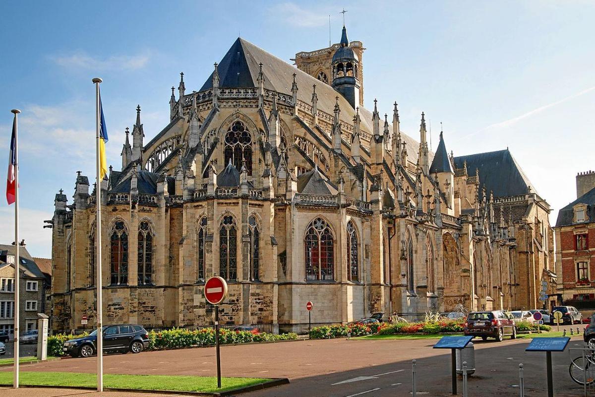 Hotel De Cleves Nevers Luaran gambar